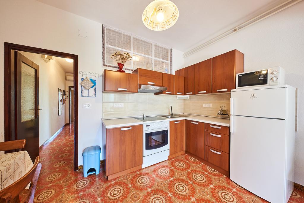 Apartment Erika Umag Exterior photo